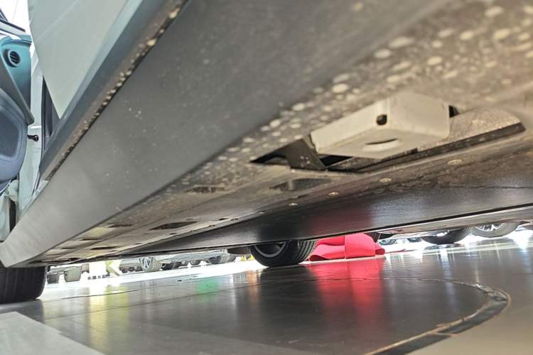 Used XPeng MONA M03 2024 620 with Ultra-Long Range Left Side Sill