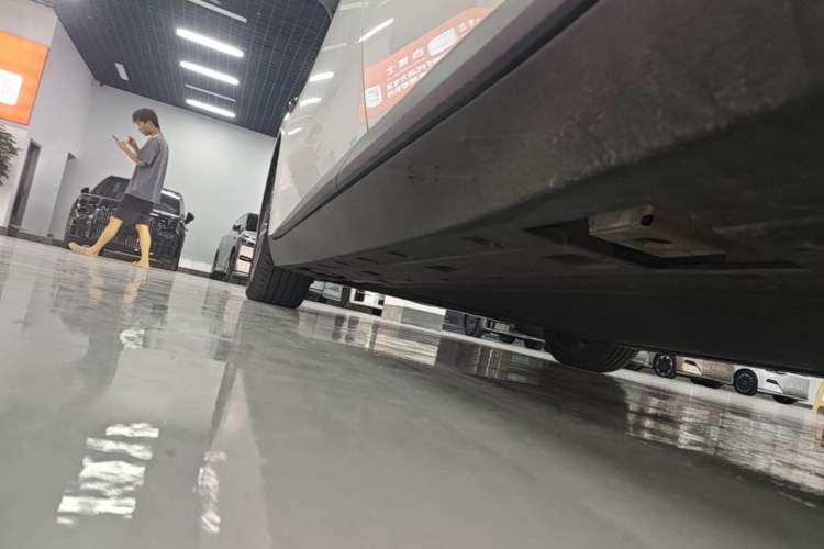 Used XPeng MONA M03 2024 620 with Ultra-Long Range Left Side Sill