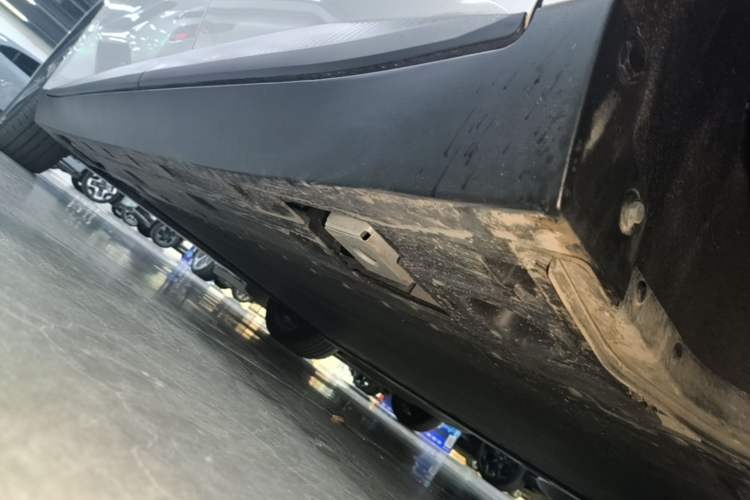 Used XPeng MONA M03 2024 620 with Ultra-Long Range Left Side Sill