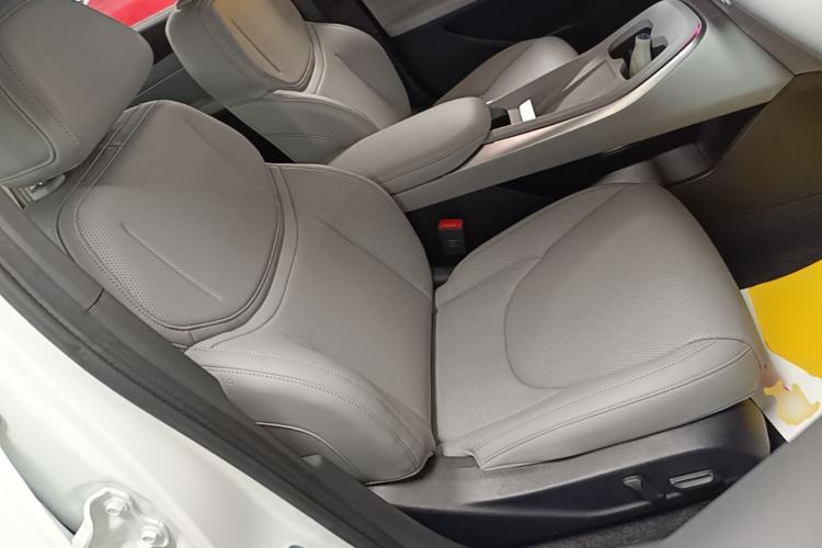 Used XPeng MONA M03 2024 620 with Ultra-Long Range Right Front Seat