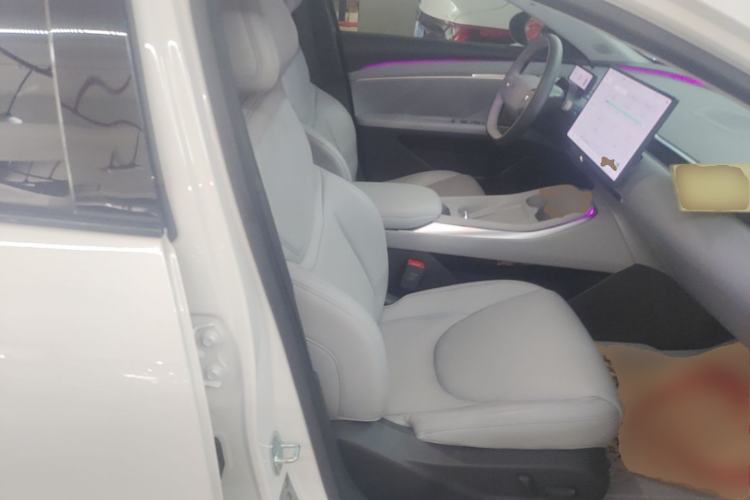 Used XPeng MONA M03 2024 620 with Ultra-Long Range Right Front Seat