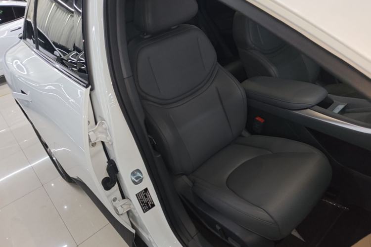 Used XPeng MONA M03 2024 620 with Ultra-Long Range Right Front Seat