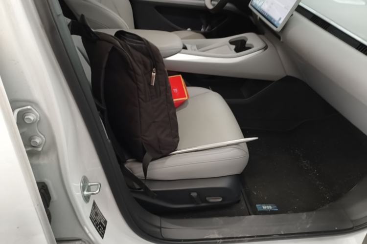 Used XPeng MONA M03 2024 515 Long-Range Right Front Seat