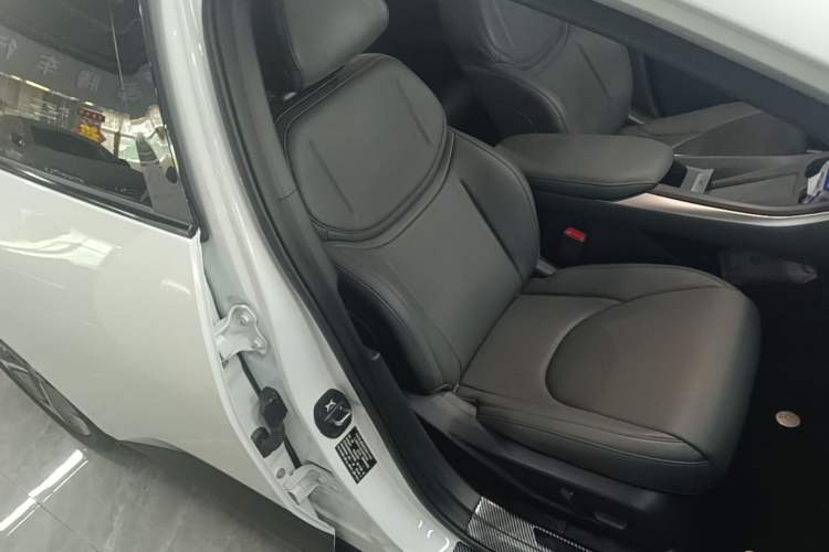 Used XPeng MONA M03 2024 515 Long-Range Right Front Seat