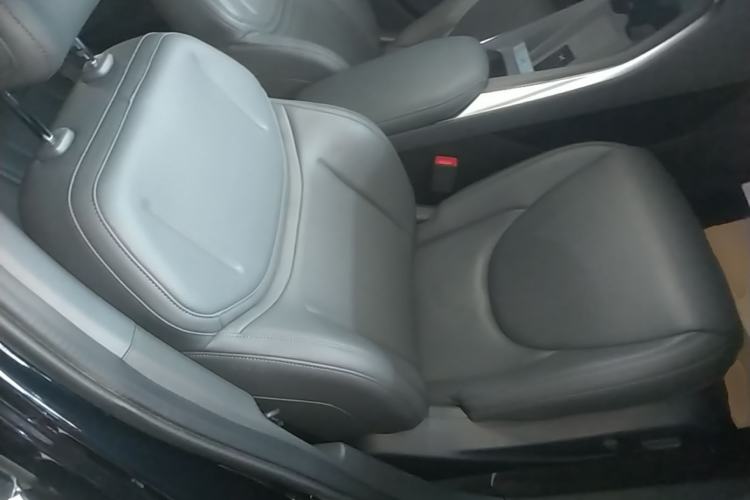 Used XPeng MONA M03 2024 620 with Ultra-Long Range Right Front Seat