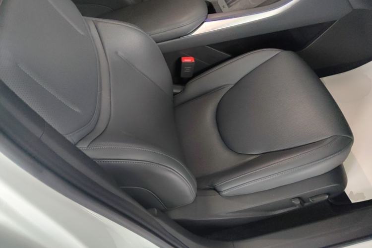 Used XPeng MONA M03 2024 620 with Ultra-Long Range Right Front Seat