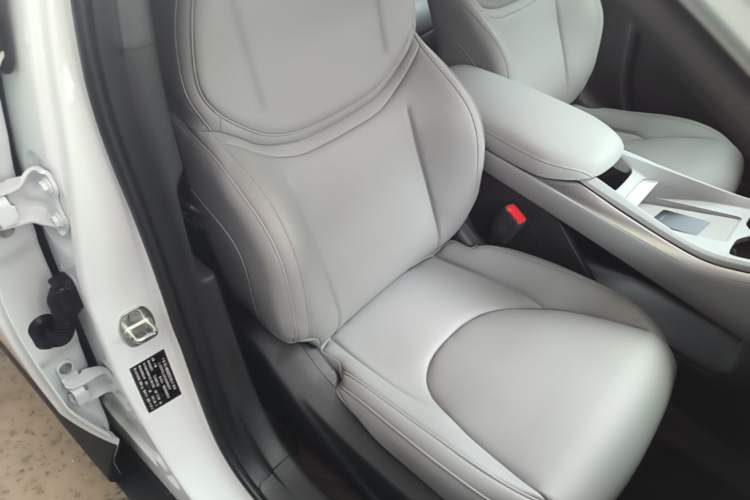 Used XPeng MONA M03 2024 515 Long-Range Right Front Seat