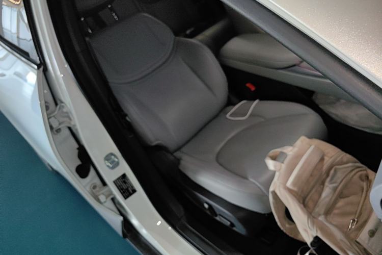 Used XPeng MONA M03 2024 620 with Ultra-Long Range Right Front Seat