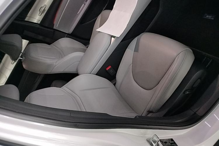 Used XPeng MONA M03 2024 620 with Ultra-Long Range Right Front Seat