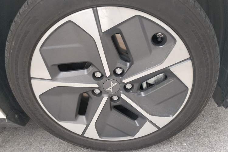 Used XPeng MONA M03 2024 515 Long-Range Right Front Wheel Hub