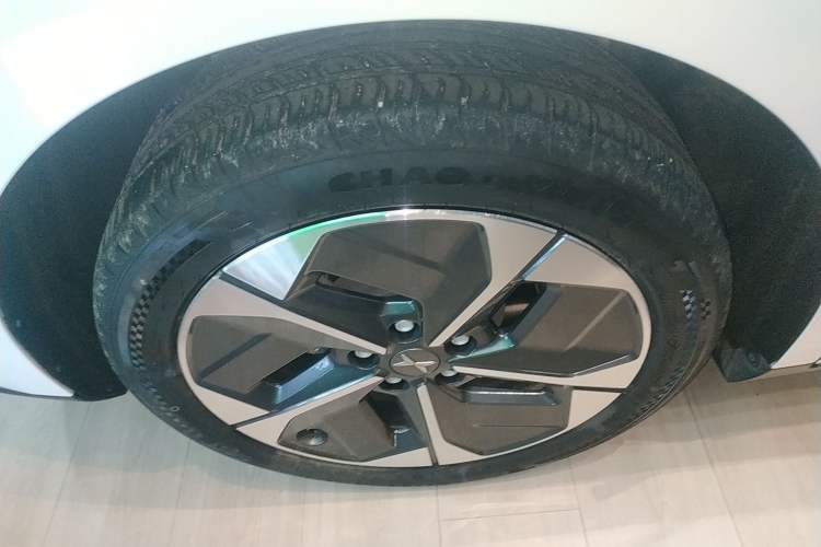 Used XPeng MONA M03 2024 620 with Ultra-Long Range Right Rear Wheel Hub