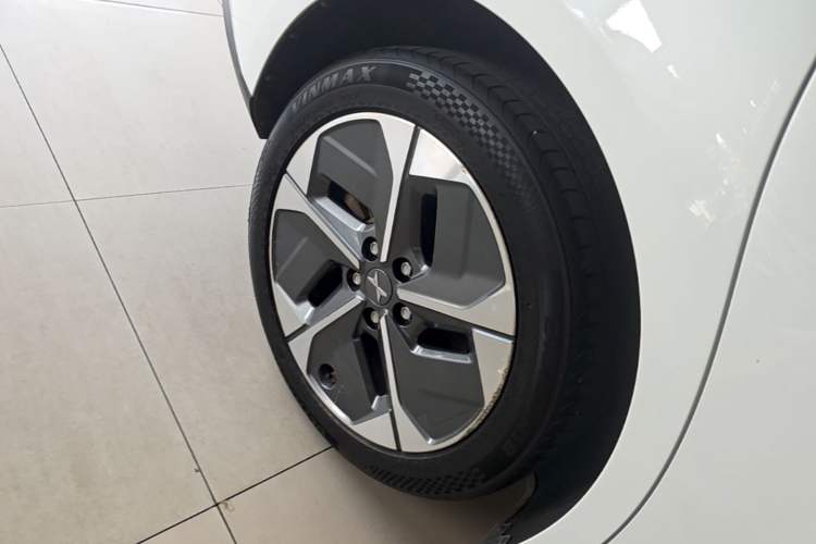 Used XPeng MONA M03 2024 620 with Ultra-Long Range Right Rear Wheel Hub