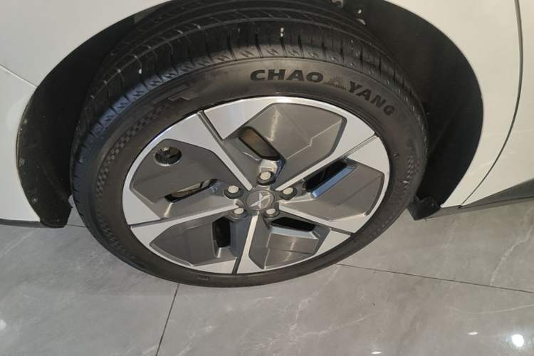 Used XPeng MONA M03 2024 515 Long-Range Right Rear Wheel Hub