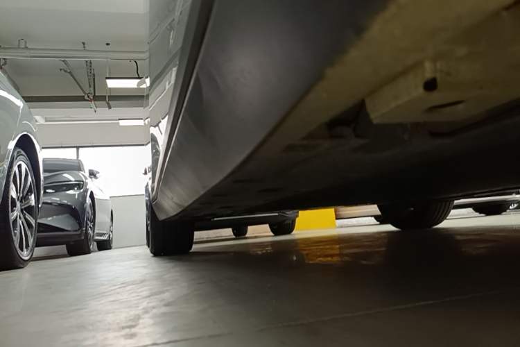 Used XPeng MONA M03 2024 620 with Ultra-Long Range Right Side Sill