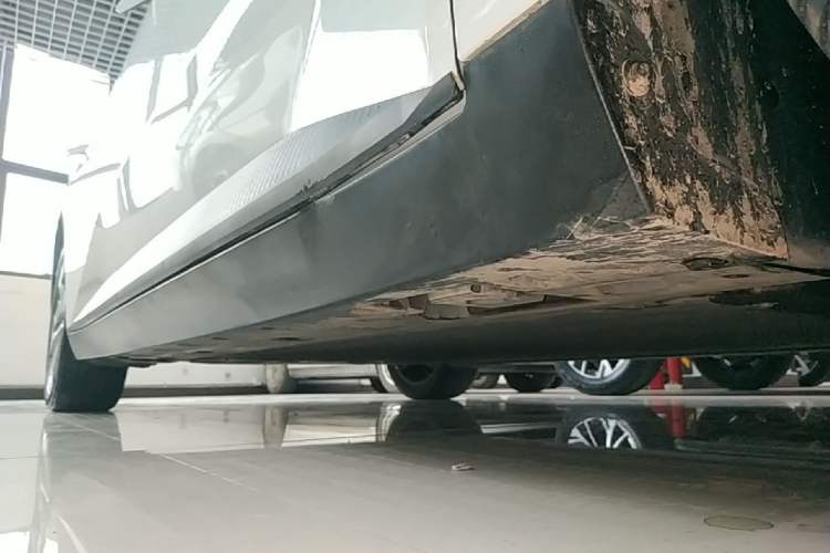 Used XPeng MONA M03 2024 515 Long-Range Right Side Sill