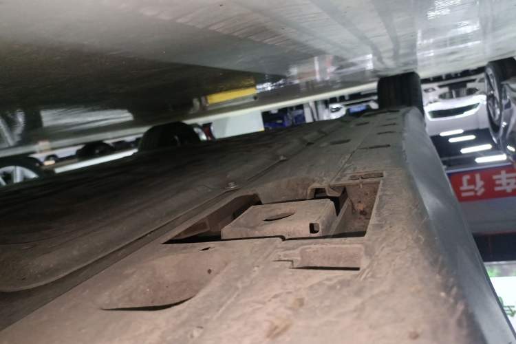 Used XPeng MONA M03 2024 620 with Ultra-Long Range Right Side Sill