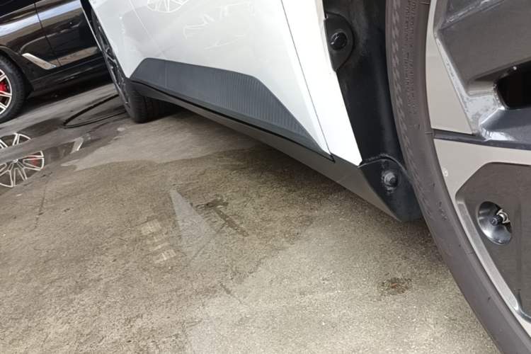 Used XPeng MONA M03 2024 515 Long-Range Right Side Sill