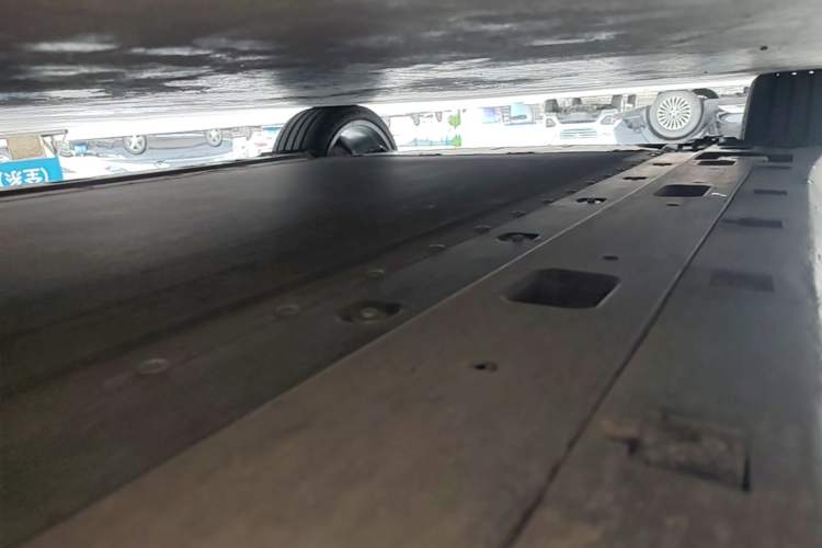 Used XPeng MONA M03 2024 620 with Ultra-Long Range Right Side Sill