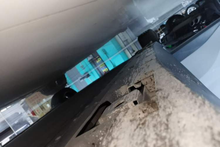 Used XPeng MONA M03 2024 620 with Ultra-Long Range Right Side Sill