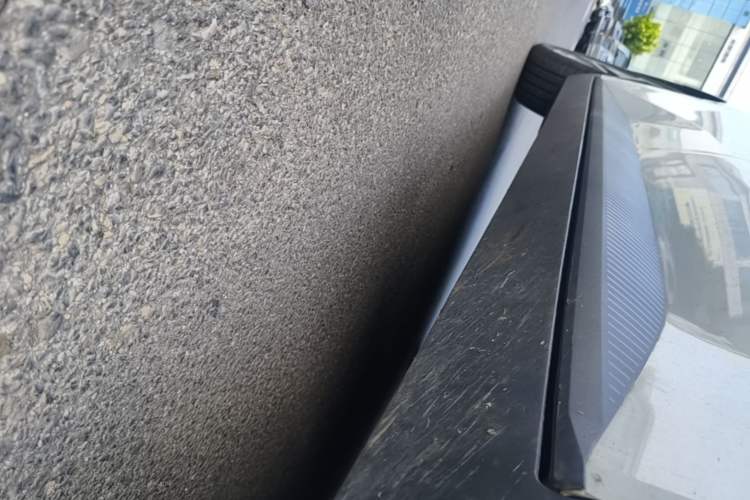 Used XPeng MONA M03 2024 620 with Ultra-Long Range Right Side Sill