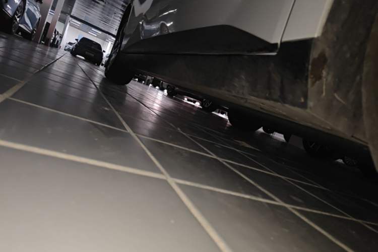 Used XPeng MONA M03 2024 620 with Ultra-Long Range Right Side Sill