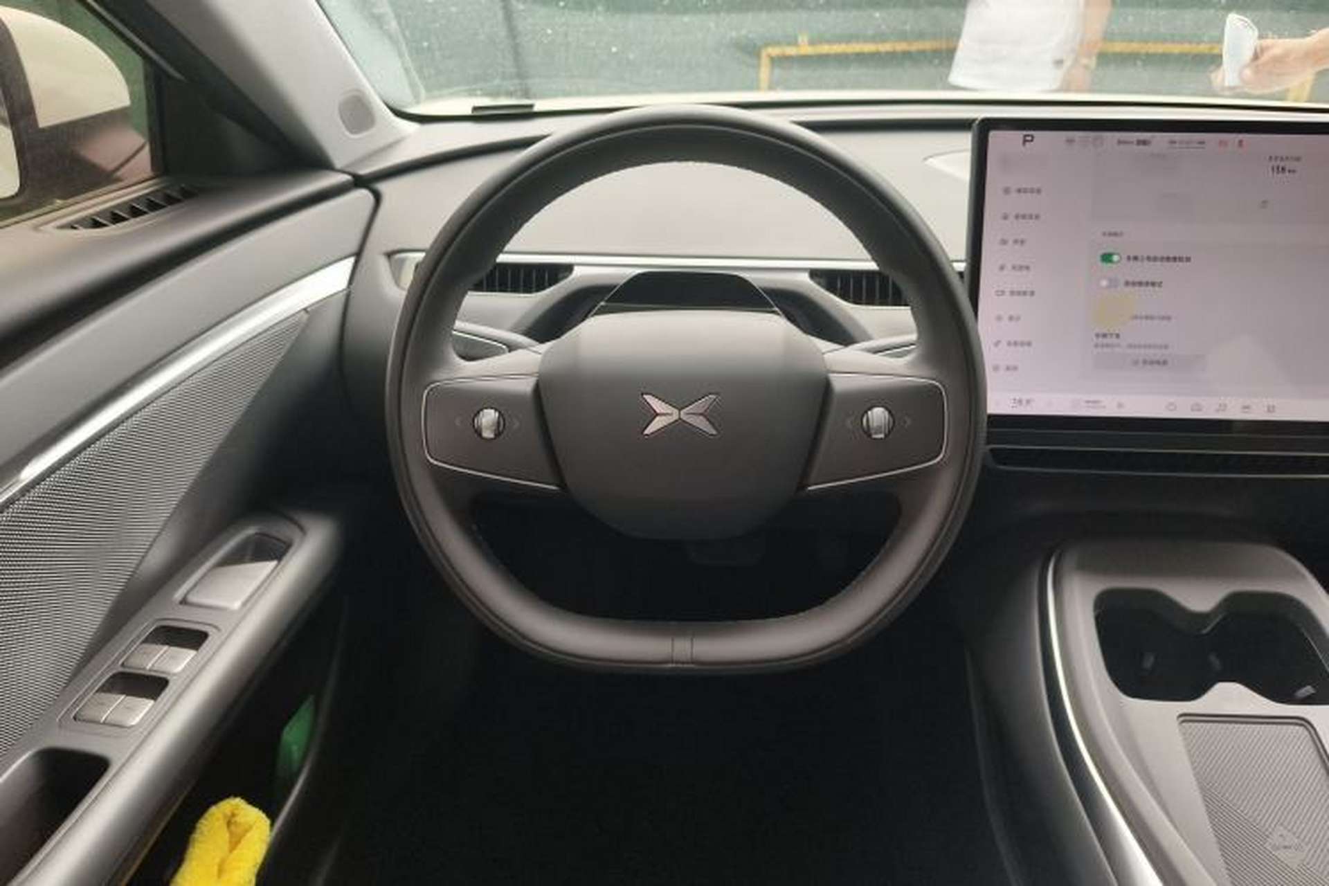 Used XPeng MONA M03 2024 620 with Ultra-Long Range Steering Wheel