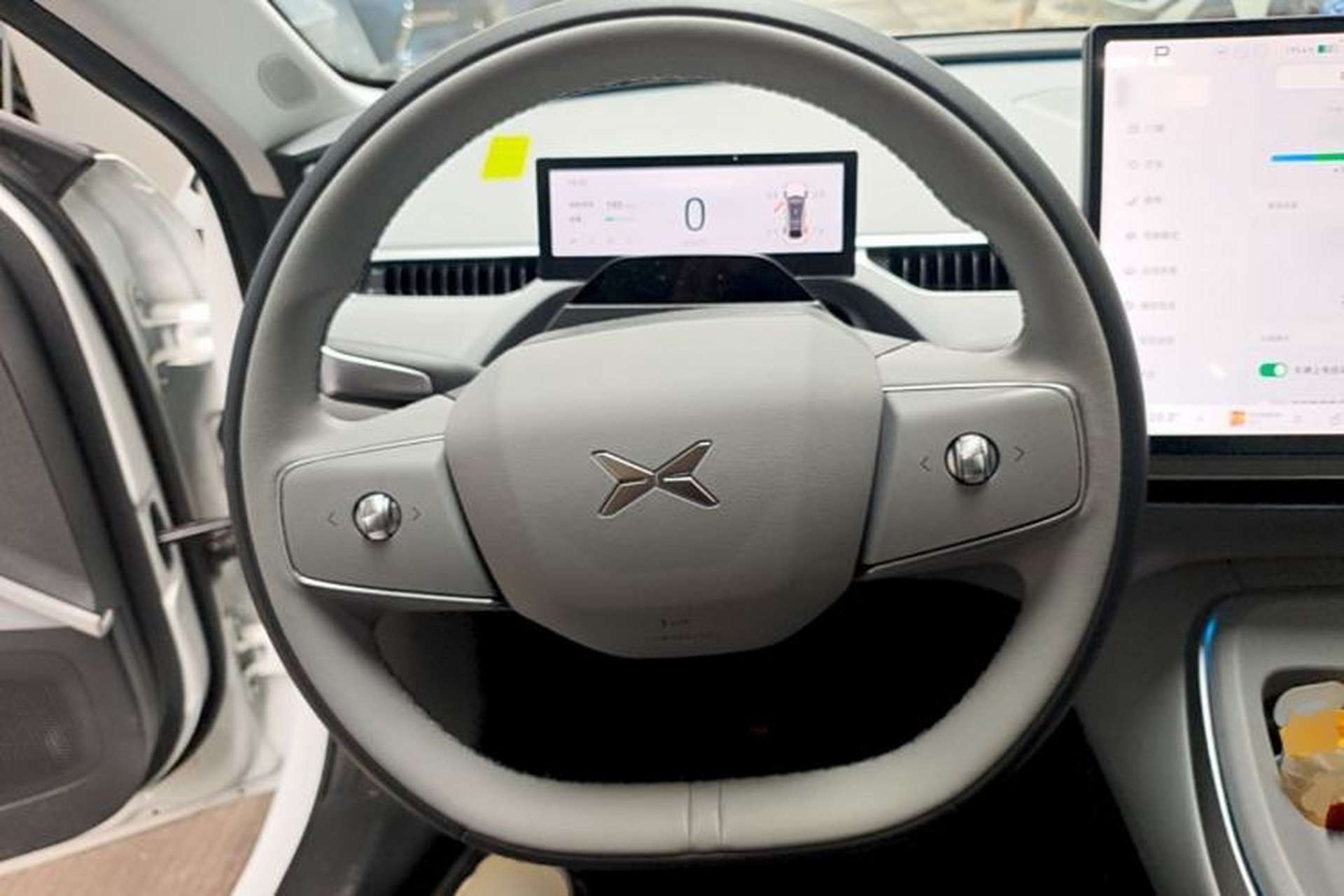 Used XPeng MONA M03 2024 620 with Ultra-Long Range Steering Wheel
