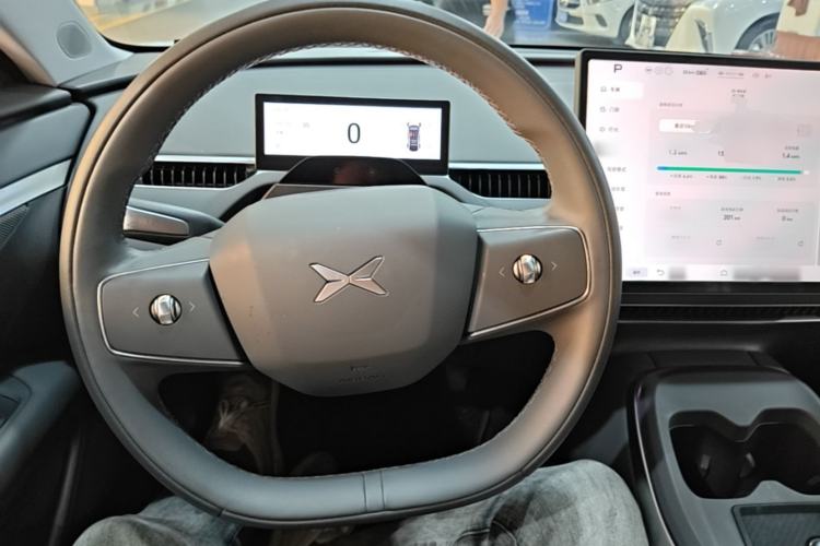 Used XPeng MONA M03 2024 620 with Ultra-Long Range Steering Wheel