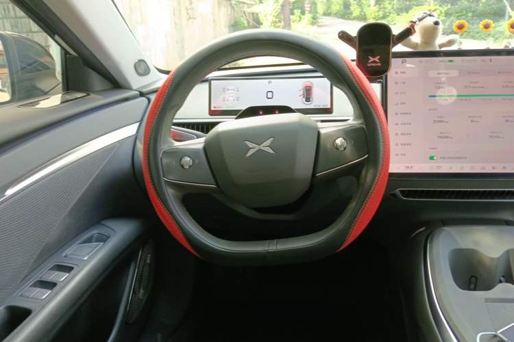 Used XPeng MONA M03 2024 620 with Ultra-Long Range Steering Wheel