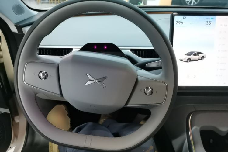 Used XPeng MONA M03 2024 620 with Ultra-Long Range Steering Wheel