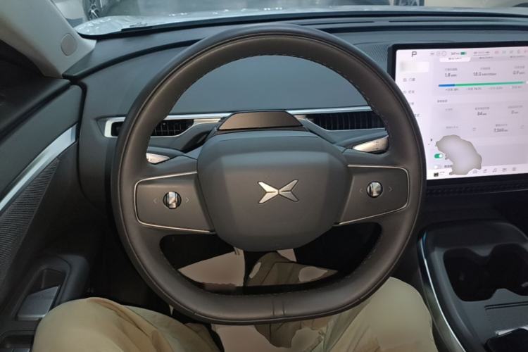 Used XPeng MONA M03 2024 620 with Ultra-Long Range Steering Wheel