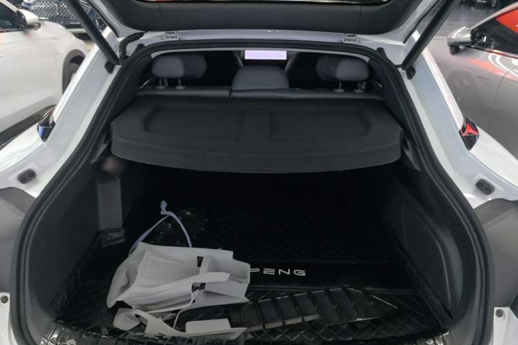 Used XPeng MONA M03 2024 620 with Ultra-Long Range Trunk