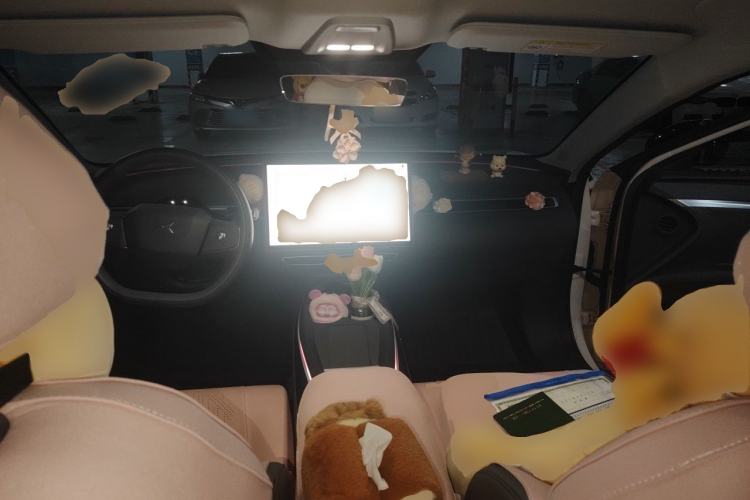 Used XPeng MONA M03 2024 620 with Ultra-Long Range Center Console