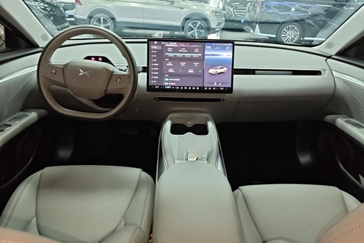 Used XPeng MONA M03 2024 620 with Ultra-Long Range Center Console
