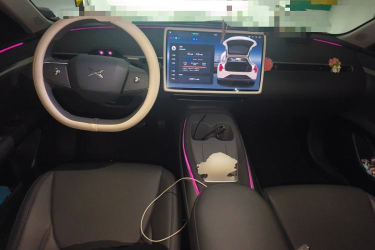 Used XPeng MONA M03 2024 620 with Ultra-Long Range Center Console