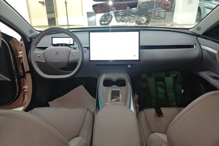 Used XPeng MONA M03 2024 620 with Ultra-Long Range Center Console