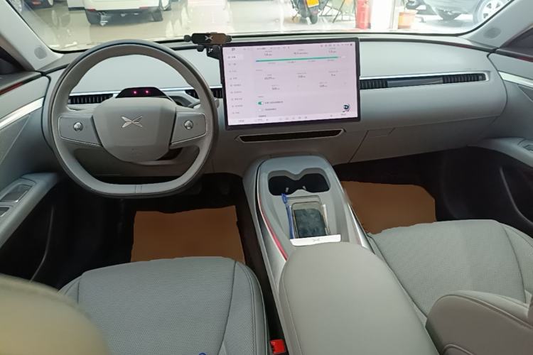 Used XPeng MONA M03 2024 620 with Ultra-Long Range Center Console