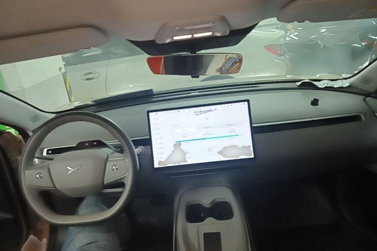 Used XPeng MONA M03 2024 620 with Ultra-Long Range Center Console