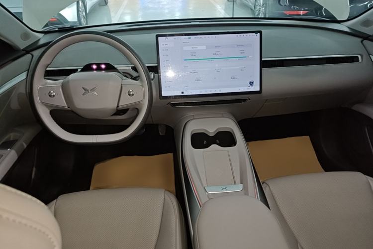 Used XPeng MONA M03 2024 620 with Ultra-Long Range Center Console