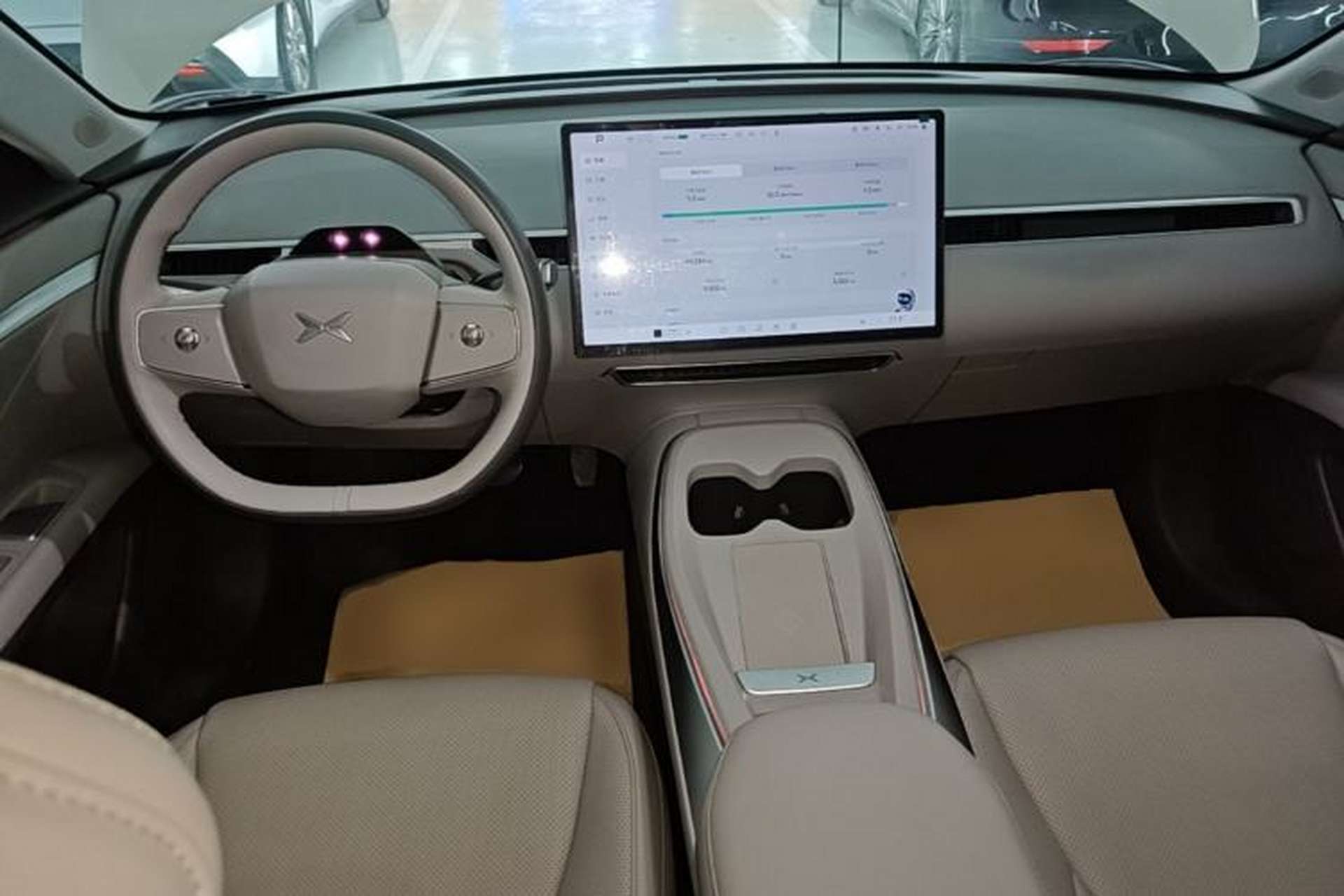 Used XPeng MONA M03 2024 620 with Ultra-Long Range Center Console