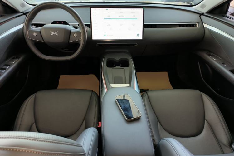 Used XPeng MONA M03 2024 620 with Ultra-Long Range Center Console