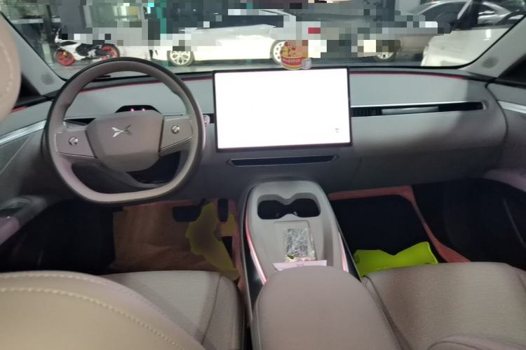 Used XPeng MONA M03 2024 620 with Ultra-Long Range Center Console
