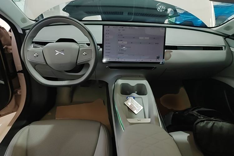 Used XPeng MONA M03 2024 620 with Ultra-Long Range Center Console