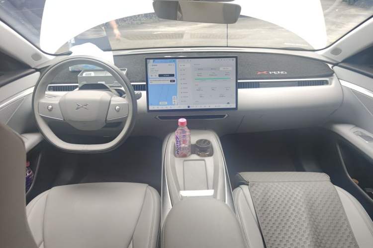 Used XPeng MONA M03 2024 515 Long-Range Center Console
