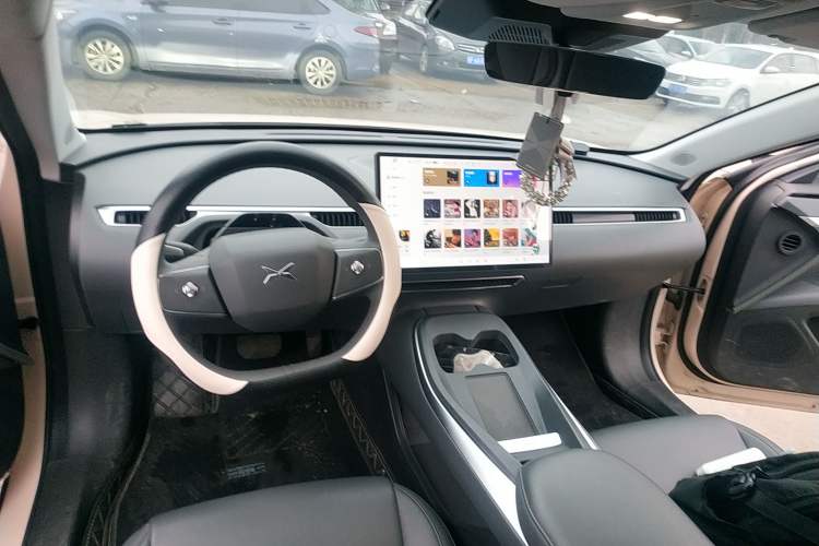 Used XPeng MONA M03 2024 515 Long-Range Center Console