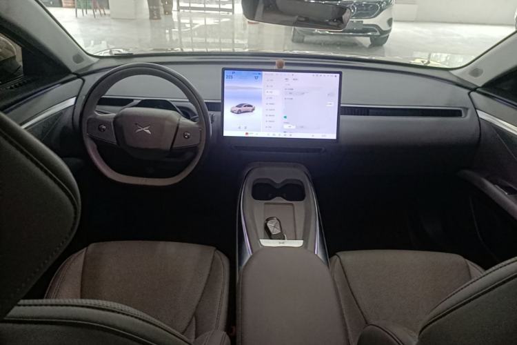 Used XPeng MONA M03 2024 620 with Ultra-Long Range Center Console