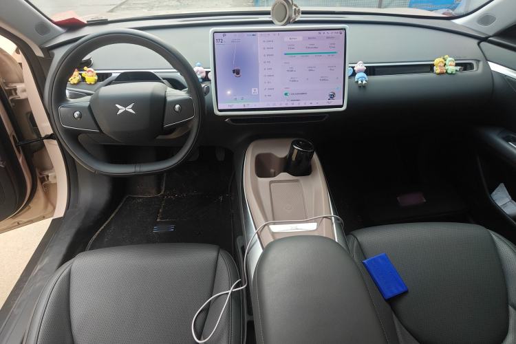 Used XPeng MONA M03 2024 620 with Ultra-Long Range Center Console