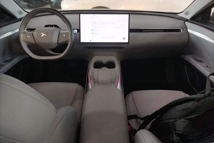 Used XPeng MONA M03 2024 620 with Ultra-Long Range Center Console
