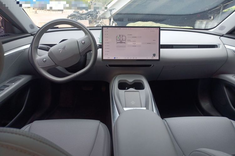 Used XPeng MONA M03 2024 620 with Ultra-Long Range Center Console