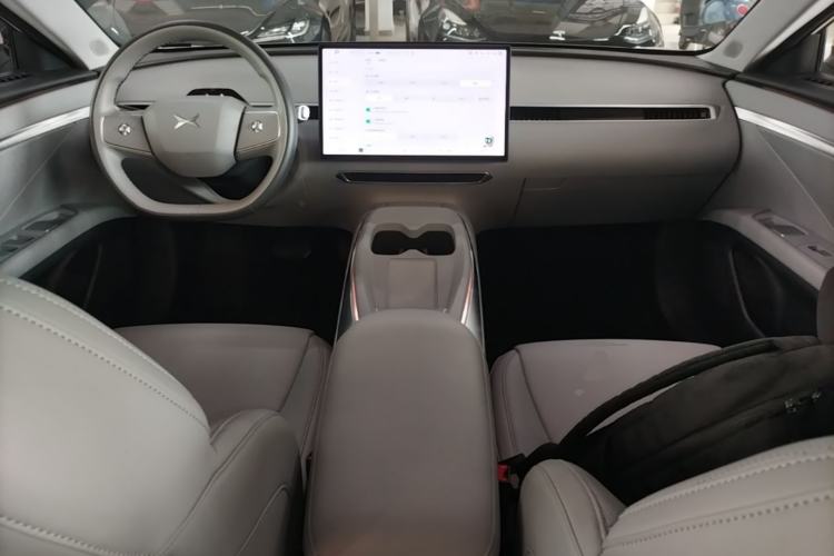 Used XPeng MONA M03 2024 620 with Ultra-Long Range Center Console